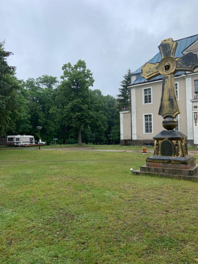 St. Georg Kloster Milmersdorf Exterior foto